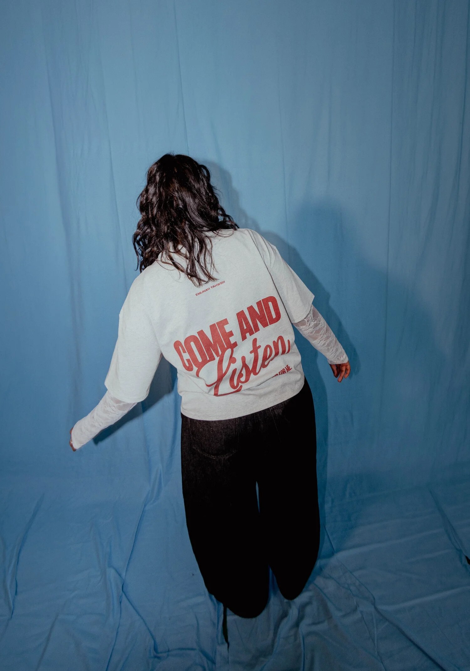 Come & Listen Tee - Grey/Red
